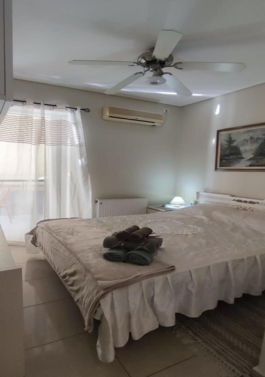 Apartment In A Quiet Location. Ateny Zewnętrze zdjęcie