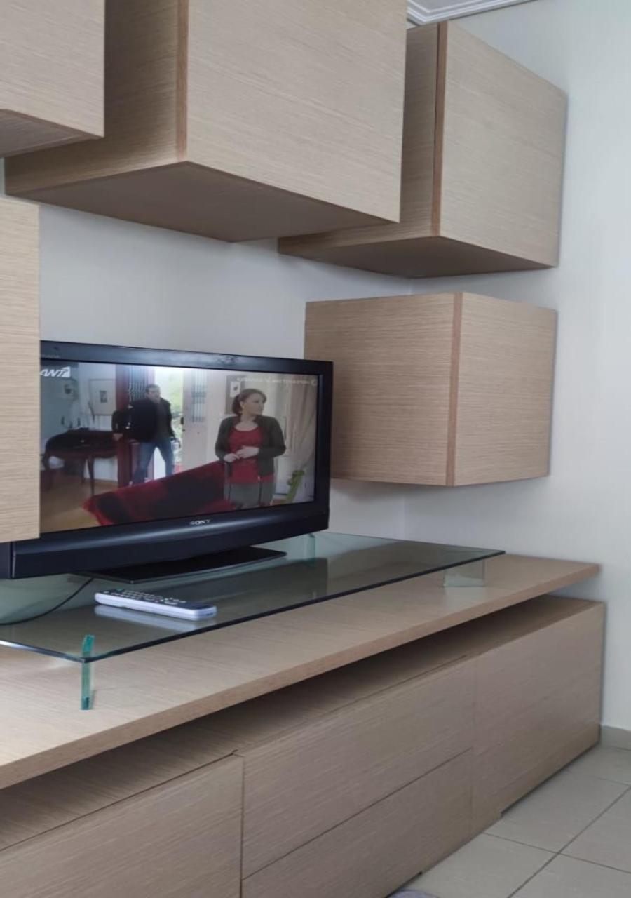 Apartment In A Quiet Location. Ateny Zewnętrze zdjęcie