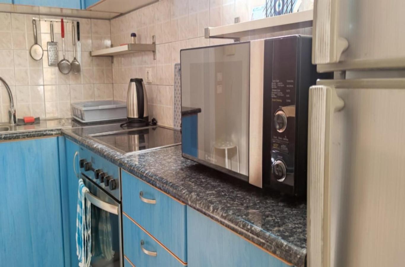 Apartment In A Quiet Location. Ateny Zewnętrze zdjęcie